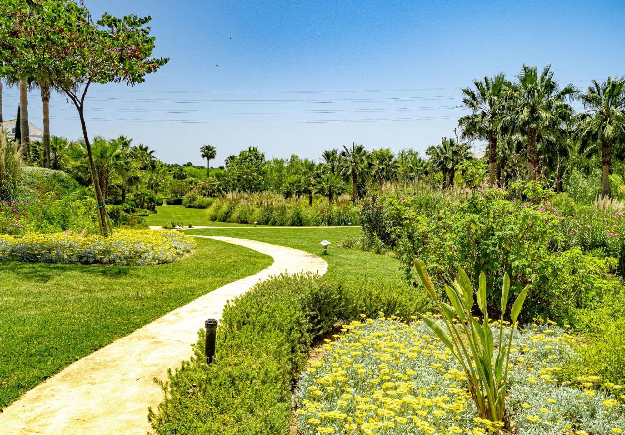 Alcazaba Lagoon 2425 Luxury Private Beach Estepona Dış mekan fotoğraf